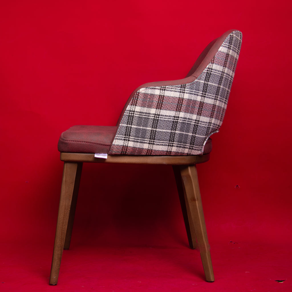 Chaise / Fauteuil de table