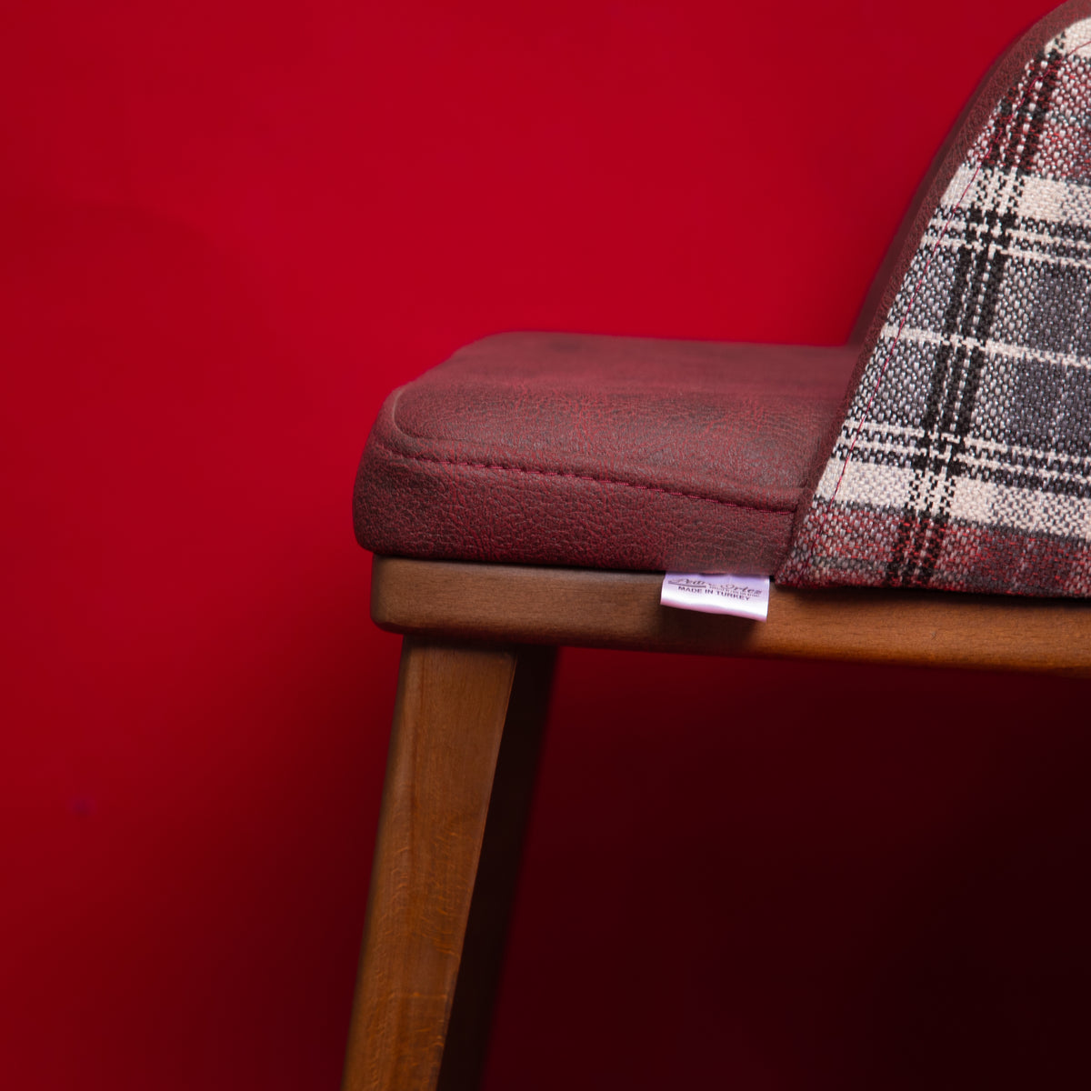 Chaise / Fauteuil de table