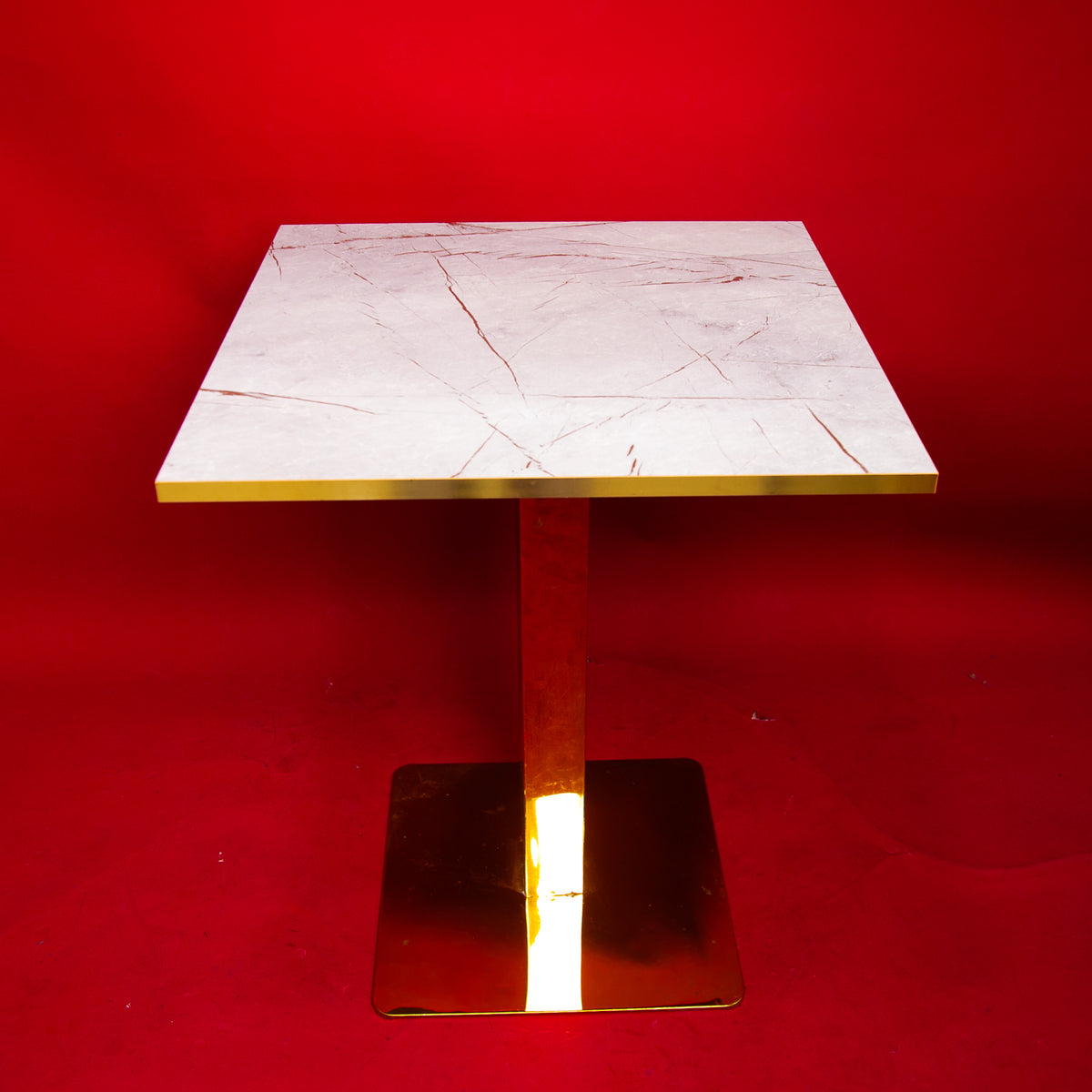 Table carrée